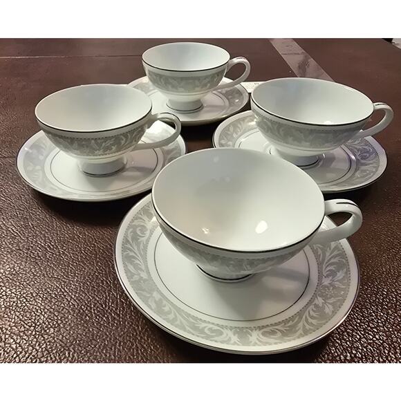 Vintage W. Dalton Whitney Pattern Imperial China 5671 Teacup & Saucer set of 4 - Picture 1 of 7